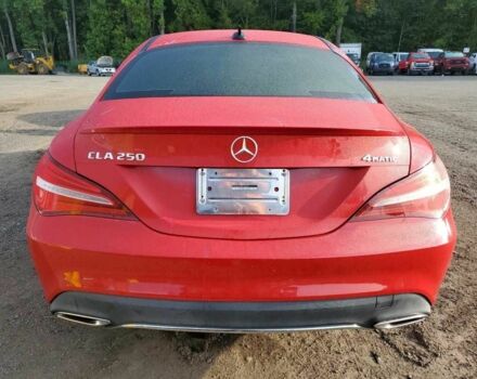 Красный Мерседес 250, объемом двигателя 2 л и пробегом 38 тыс. км за 3500 $, фото 5 на Automoto.ua