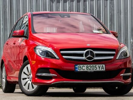 Мерседес 250 2016 в Львове на Automoto.ua Красный Мерседес 250, объемом двигателя 0 л и пробегом 61 тыс. км за 12400 $, фото 1 на Automoto.ua