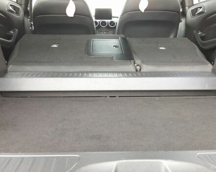 Серый Мерседес 250, объемом двигателя 0 л и пробегом 137 тыс. км за 10100 $, фото 13 на Automoto.ua