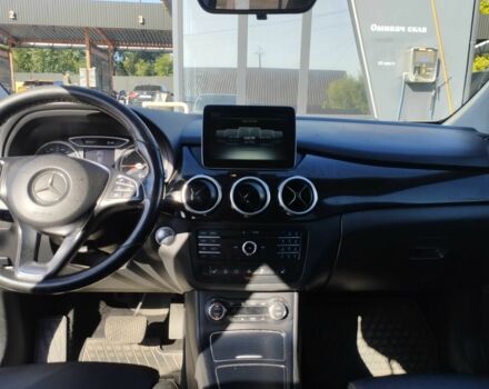 Серый Мерседес 250, объемом двигателя 0 л и пробегом 127 тыс. км за 10199 $, фото 18 на Automoto.ua