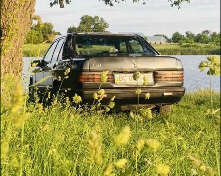 Серый Мерседес 250, объемом двигателя 2.6 л и пробегом 1 тыс. км за 1300 $, фото 1 на Automoto.ua