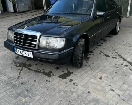 Сірий Мерседес 250, об'ємом двигуна 2.5 л та пробігом 282 тис. км за 2200 $, фото 1 на Automoto.ua