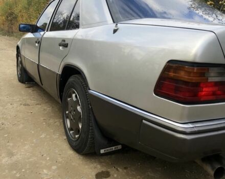 Сірий Мерседес 250, об'ємом двигуна 2.5 л та пробігом 494 тис. км за 3500 $, фото 4 на Automoto.ua