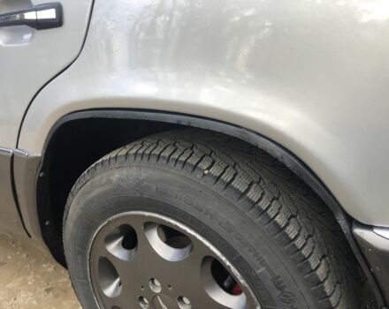 Сірий Мерседес 250, об'ємом двигуна 2.5 л та пробігом 494 тис. км за 3500 $, фото 12 на Automoto.ua