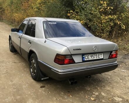 Сірий Мерседес 250, об'ємом двигуна 2.5 л та пробігом 494 тис. км за 3500 $, фото 3 на Automoto.ua