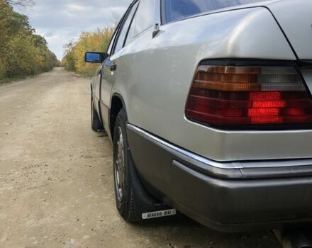 Сірий Мерседес 250, об'ємом двигуна 2.5 л та пробігом 494 тис. км за 3500 $, фото 17 на Automoto.ua