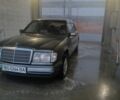 Серый Мерседес 250, объемом двигателя 2.5 л и пробегом 111 тыс. км за 1900 $, фото 1 на Automoto.ua