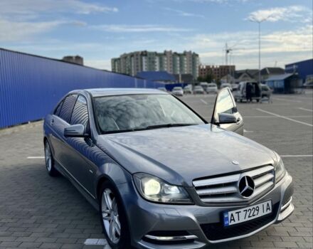 Сірий Мерседес 250, об'ємом двигуна 1.8 л та пробігом 243 тис. км за 8999 $, фото 1 на Automoto.ua