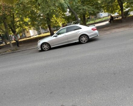 Серый Мерседес 250, объемом двигателя 2 л и пробегом 350 тыс. км за 6000 $, фото 6 на Automoto.ua