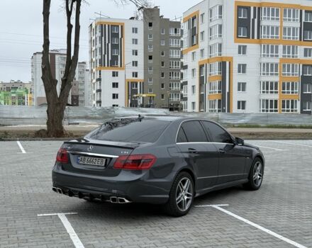 Сірий Мерседес 250, об'ємом двигуна 2.1 л та пробігом 345 тис. км за 13800 $, фото 3 на Automoto.ua