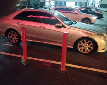 Серый Мерседес 250, объемом двигателя 2 л и пробегом 350 тыс. км за 5500 $, фото 1 на Automoto.ua