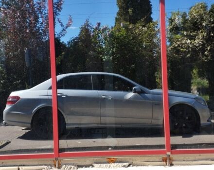 Серый Мерседес 250, объемом двигателя 2 л и пробегом 350 тыс. км за 5500 $, фото 14 на Automoto.ua