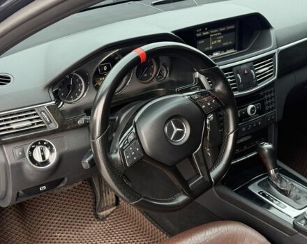 Сірий Мерседес 250, об'ємом двигуна 2.1 л та пробігом 345 тис. км за 13800 $, фото 10 на Automoto.ua