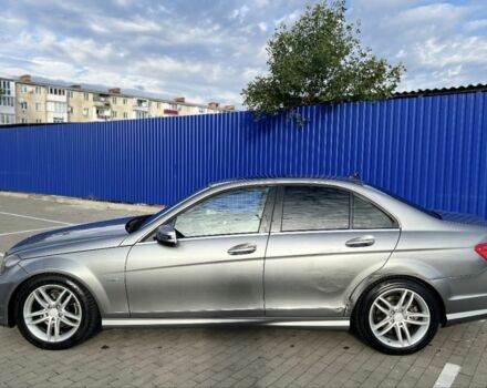 Сірий Мерседес 250, об'ємом двигуна 1.8 л та пробігом 243 тис. км за 8999 $, фото 5 на Automoto.ua