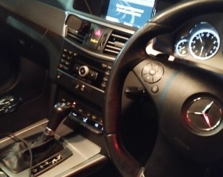 Серый Мерседес 250, объемом двигателя 2 л и пробегом 350 тыс. км за 6000 $, фото 18 на Automoto.ua