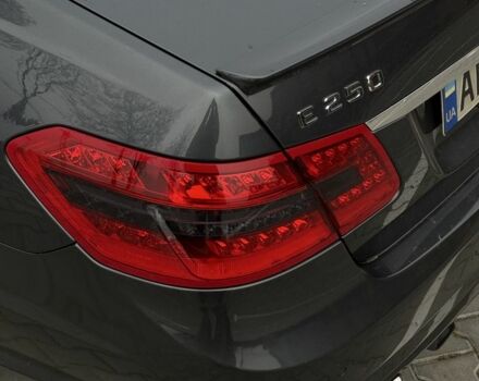 Сірий Мерседес 250, об'ємом двигуна 2.1 л та пробігом 345 тис. км за 13800 $, фото 16 на Automoto.ua