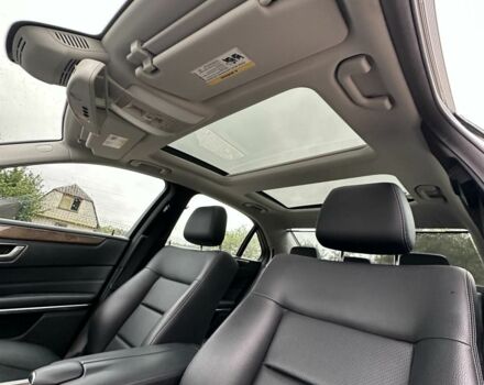 Серый Мерседес 250, объемом двигателя 2 л и пробегом 117 тыс. км за 20000 $, фото 4 на Automoto.ua