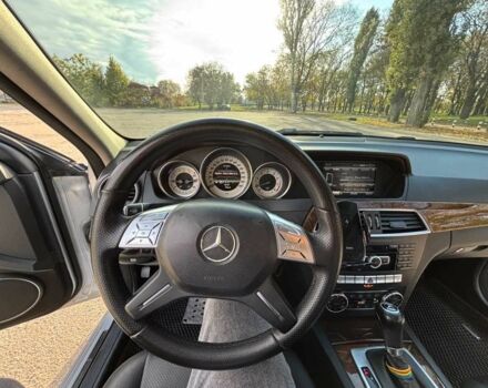 Мерседес 250 2013 в Павлограде на Automoto.ua Серый Мерседес 250, объемом двигателя 1.8 л и пробегом 280 тыс. км за 13500 $, фото 10 на Automoto.ua