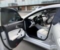Сірий Мерседес 250, об'ємом двигуна 2 л та пробігом 157 тис. км за 18895 $, фото 12 на Automoto.ua