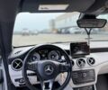 Сірий Мерседес 250, об'ємом двигуна 2 л та пробігом 157 тис. км за 18895 $, фото 21 на Automoto.ua