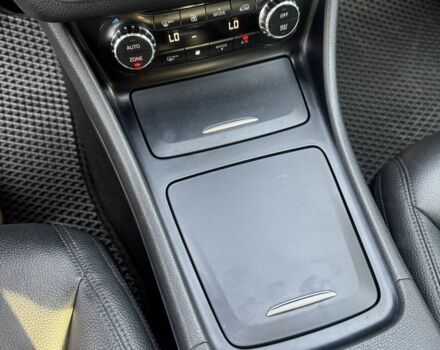 Серый Мерседес 250, объемом двигателя 2 л и пробегом 172 тыс. км за 14000 $, фото 12 на Automoto.ua