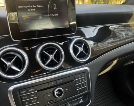 Серый Мерседес 250, объемом двигателя 2 л и пробегом 172 тыс. км за 14000 $, фото 11 на Automoto.ua