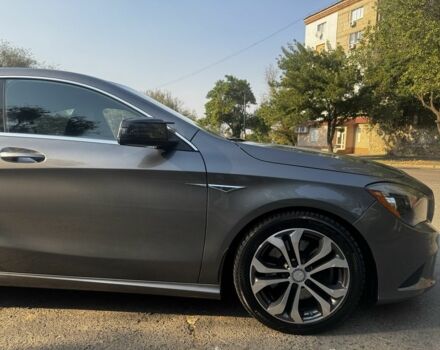 Серый Мерседес 250, объемом двигателя 2 л и пробегом 172 тыс. км за 14000 $, фото 4 на Automoto.ua