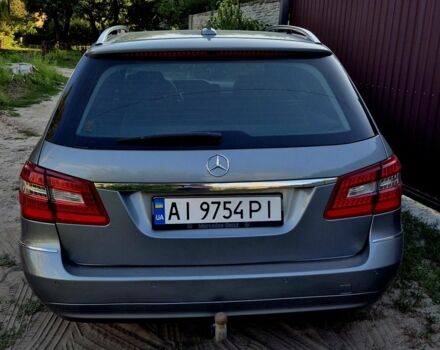 Серый Мерседес 250, объемом двигателя 2.2 л и пробегом 339 тыс. км за 14500 $, фото 13 на Automoto.ua