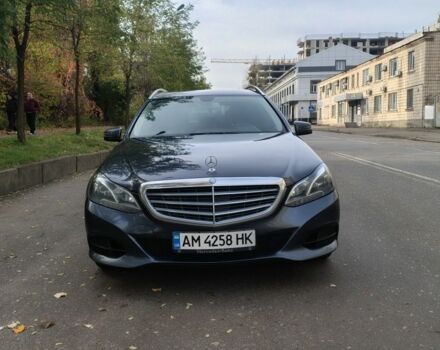 Серый Мерседес 250, объемом двигателя 2.1 л и пробегом 260 тыс. км за 15500 $, фото 2 на Automoto.ua