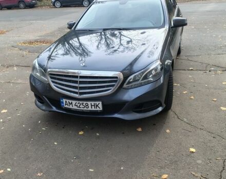 Серый Мерседес 250, объемом двигателя 2.1 л и пробегом 260 тыс. км за 15500 $, фото 1 на Automoto.ua