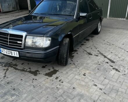 Сірий Мерседес 250, об'ємом двигуна 2.5 л та пробігом 282 тис. км за 2200 $, фото 1 на Automoto.ua