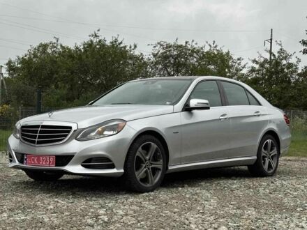 Серый Мерседес 250, объемом двигателя 2 л и пробегом 117 тыс. км за 20000 $, фото 1 на Automoto.ua