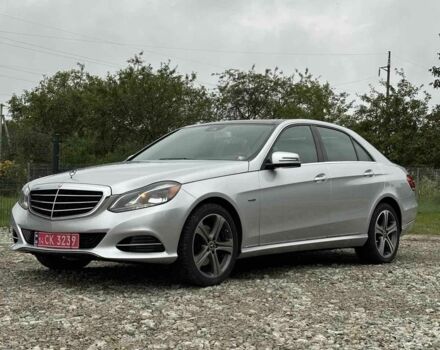 Серый Мерседес 250, объемом двигателя 2 л и пробегом 117 тыс. км за 20000 $, фото 1 на Automoto.ua