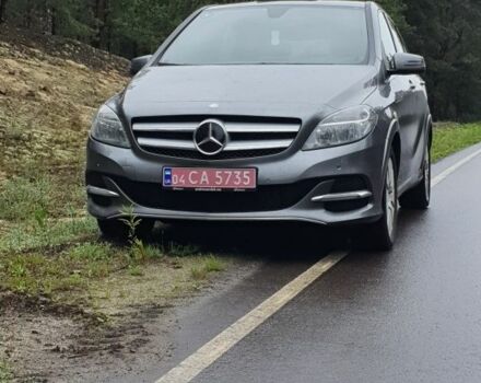 Сірий Мерседес 250, об'ємом двигуна 0 л та пробігом 122 тис. км за 9200 $, фото 1 на Automoto.ua