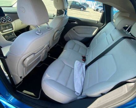 Синий Мерседес 250, объемом двигателя 0 л и пробегом 94 тыс. км за 8500 $, фото 6 на Automoto.ua