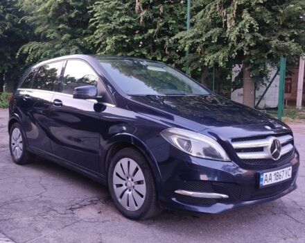 Синий Мерседес 250, объемом двигателя 0 л и пробегом 114 тыс. км за 13300 $, фото 5 на Automoto.ua