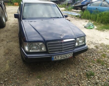 Синій Мерседес 250, об'ємом двигуна 2.5 л та пробігом 75 тис. км за 2500 $, фото 1 на Automoto.ua