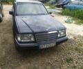 Синій Мерседес 250, об'ємом двигуна 2.5 л та пробігом 75 тис. км за 2500 $, фото 1 на Automoto.ua