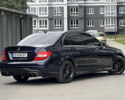 Синий Мерседес 250, объемом двигателя 1.8 л и пробегом 155 тыс. км за 11900 $, фото 1 на Automoto.ua