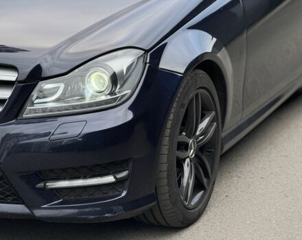 Синий Мерседес 250, объемом двигателя 1.8 л и пробегом 155 тыс. км за 11900 $, фото 6 на Automoto.ua