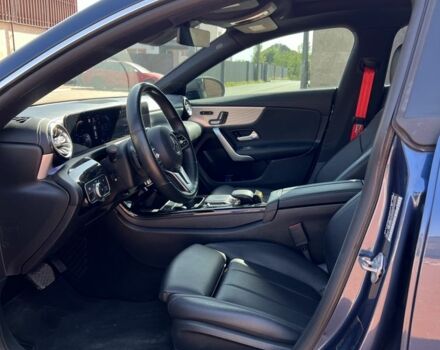 Синий Мерседес 250, объемом двигателя 2 л и пробегом 141 тыс. км за 27500 $, фото 6 на Automoto.ua