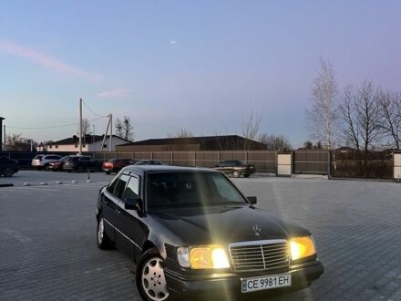 Синій Мерседес 250, об'ємом двигуна 2.5 л та пробігом 340 тис. км за 2300 $, фото 1 на Automoto.ua