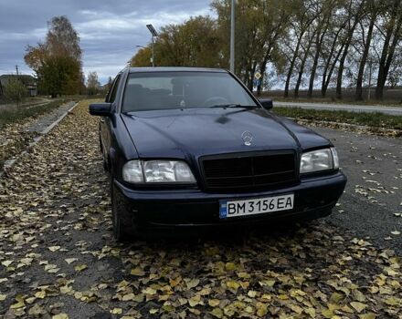 Синій Мерседес 250, об'ємом двигуна 2.5 л та пробігом 500 тис. км за 2999 $, фото 1 на Automoto.ua