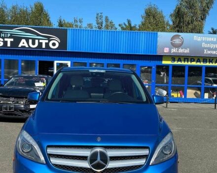 Синий Мерседес 250, объемом двигателя 0 л и пробегом 94 тыс. км за 8500 $, фото 1 на Automoto.ua