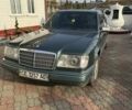 Зелений Мерседес 250, об'ємом двигуна 2.5 л та пробігом 635 тис. км за 3400 $, фото 1 на Automoto.ua