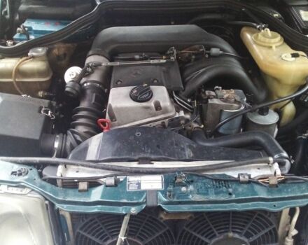 Зелений Мерседес 250, об'ємом двигуна 2.5 л та пробігом 299 тис. км за 4875 $, фото 8 на Automoto.ua