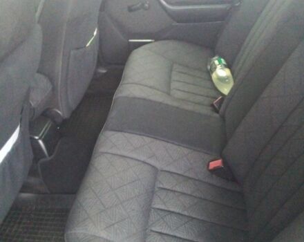 Зелений Мерседес 250, об'ємом двигуна 2.5 л та пробігом 299 тис. км за 4875 $, фото 16 на Automoto.ua