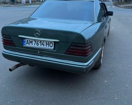 Зеленый Мерседес 250, объемом двигателя 2.5 л и пробегом 380 тыс. км за 1779 $, фото 6 на Automoto.ua
