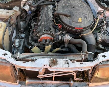 Білий Мерседес 260, об'ємом двигуна 2.6 л та пробігом 400 тис. км за 2500 $, фото 6 на Automoto.ua