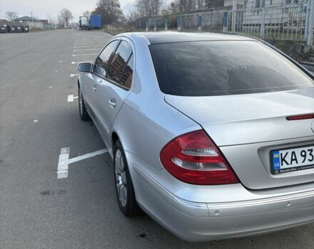 Серый Мерседес 260, объемом двигателя 2.6 л и пробегом 300 тыс. км за 6800 $, фото 3 на Automoto.ua